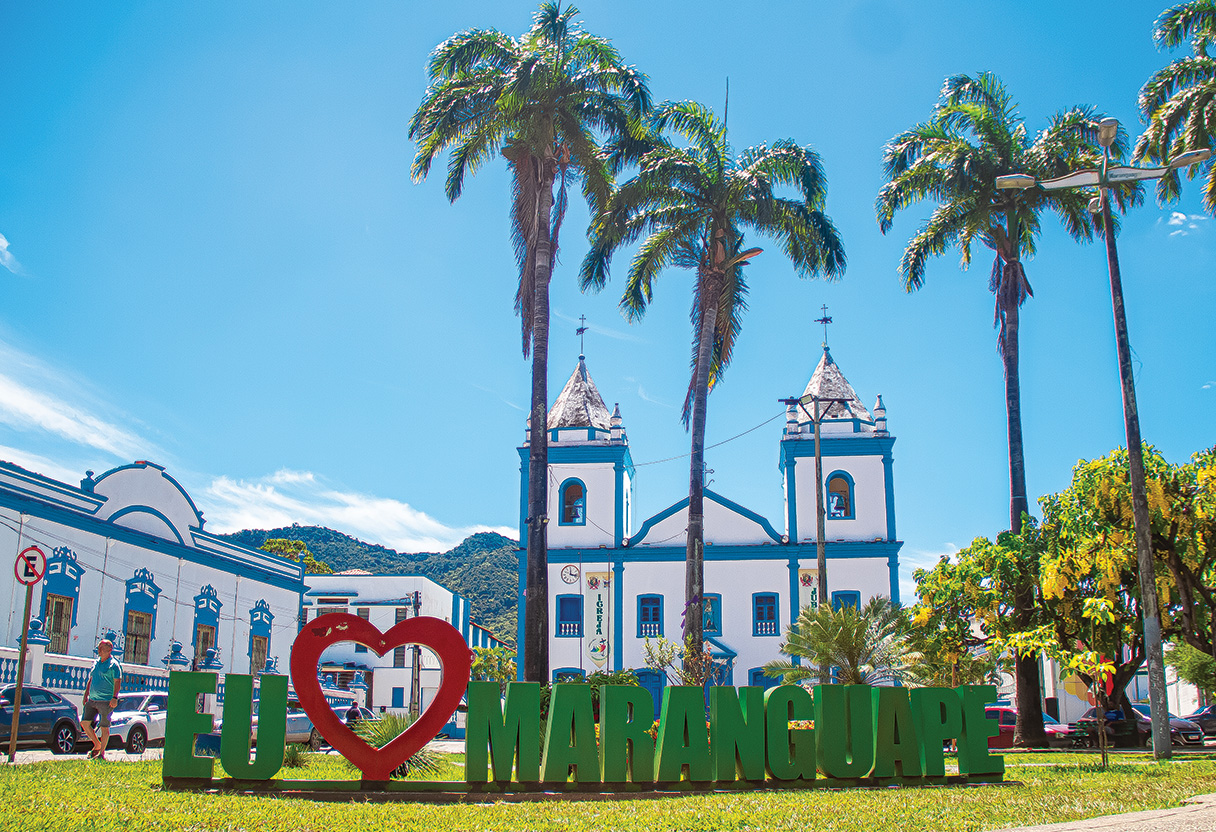 image of a jewelry showcase in an artisan workshop
